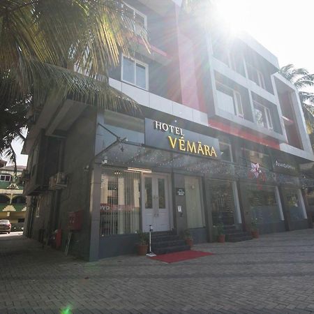 Hotel Vemara Панаджи Екстериор снимка